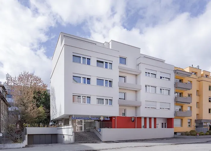 Swiss Star Oerlikon District - contactless self check-in